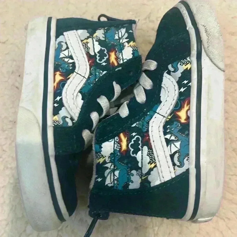 Vans off the wall toddler high tops size 5. In great condition!